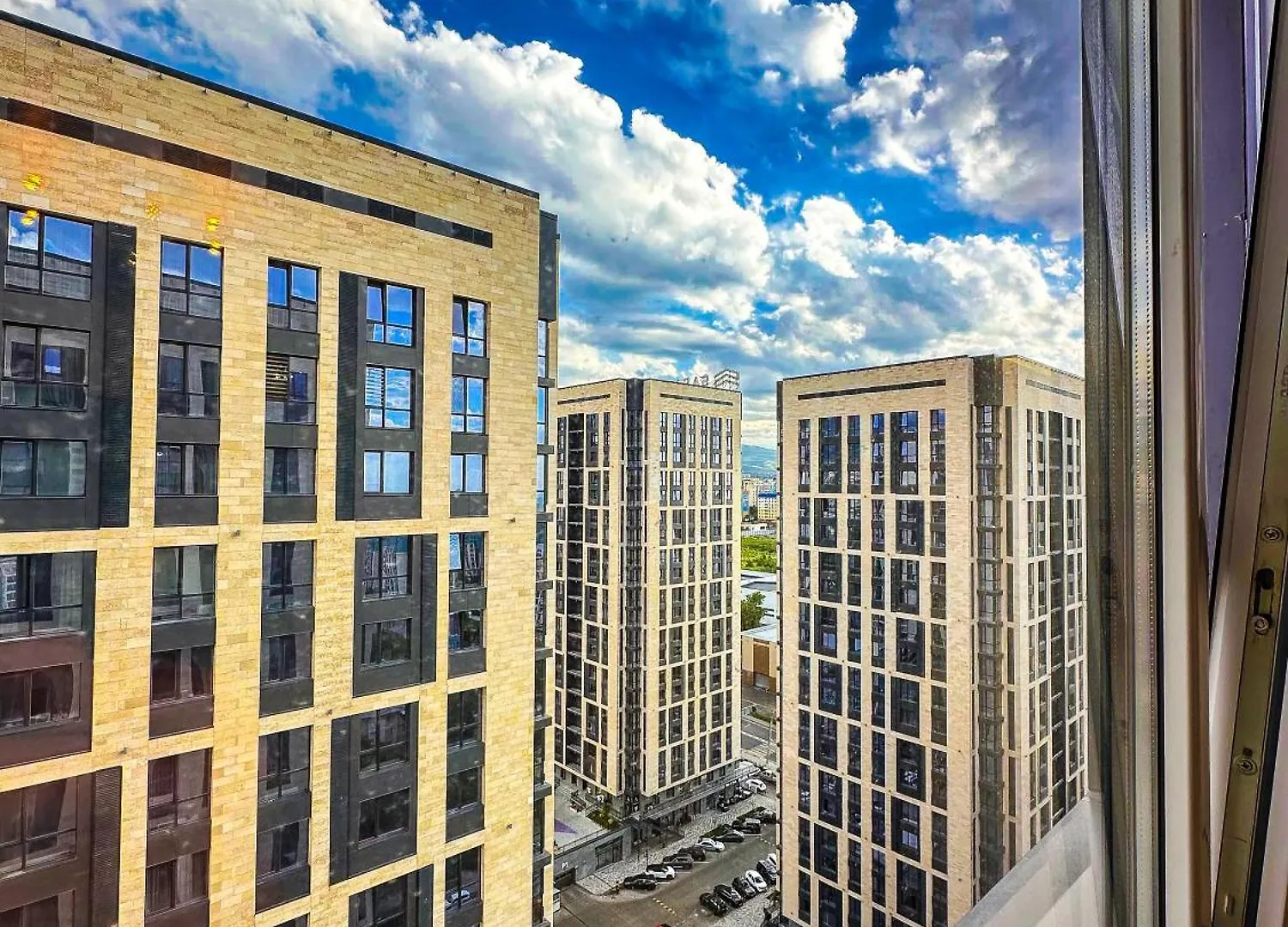 Luxury Two-Room Apartment With Beautiful Mountain Views Almaty 0*,