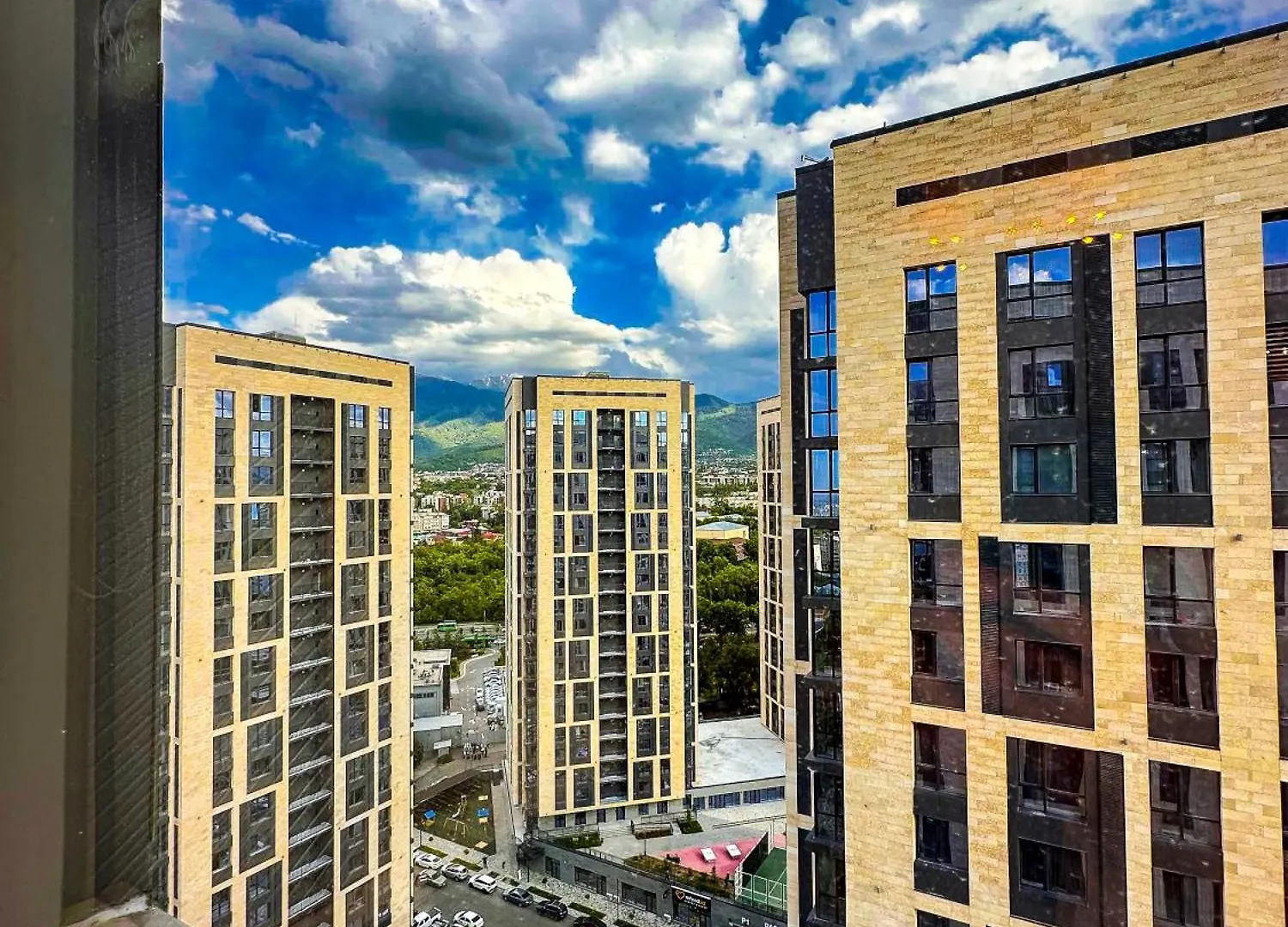 Luxury Two-Room Apartment With Beautiful Mountain Views Almaty