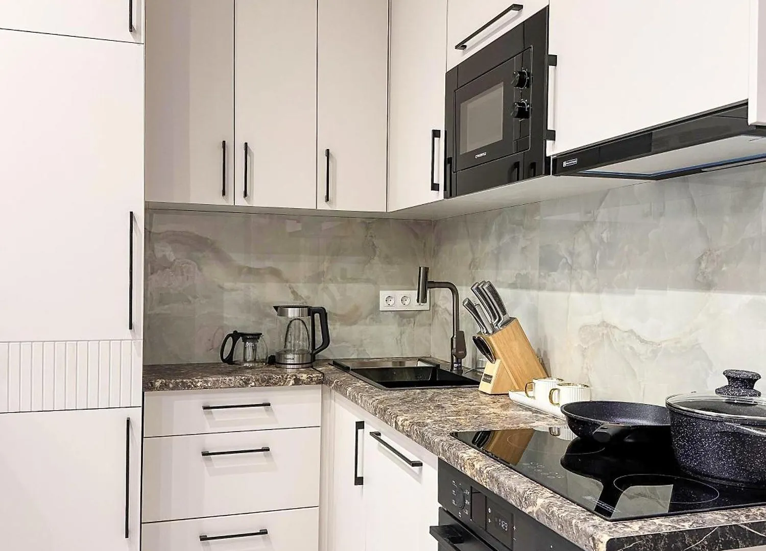 Luxury Two-Room Apartment With Beautiful Mountain Views Almaty Kazakhstan