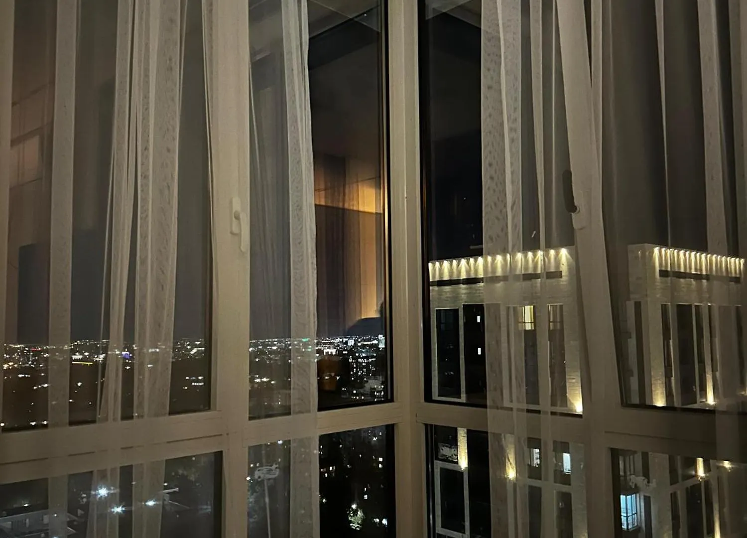 Luxury Two-Room Apartment With Beautiful Mountain Views Almaty Kazakhstan