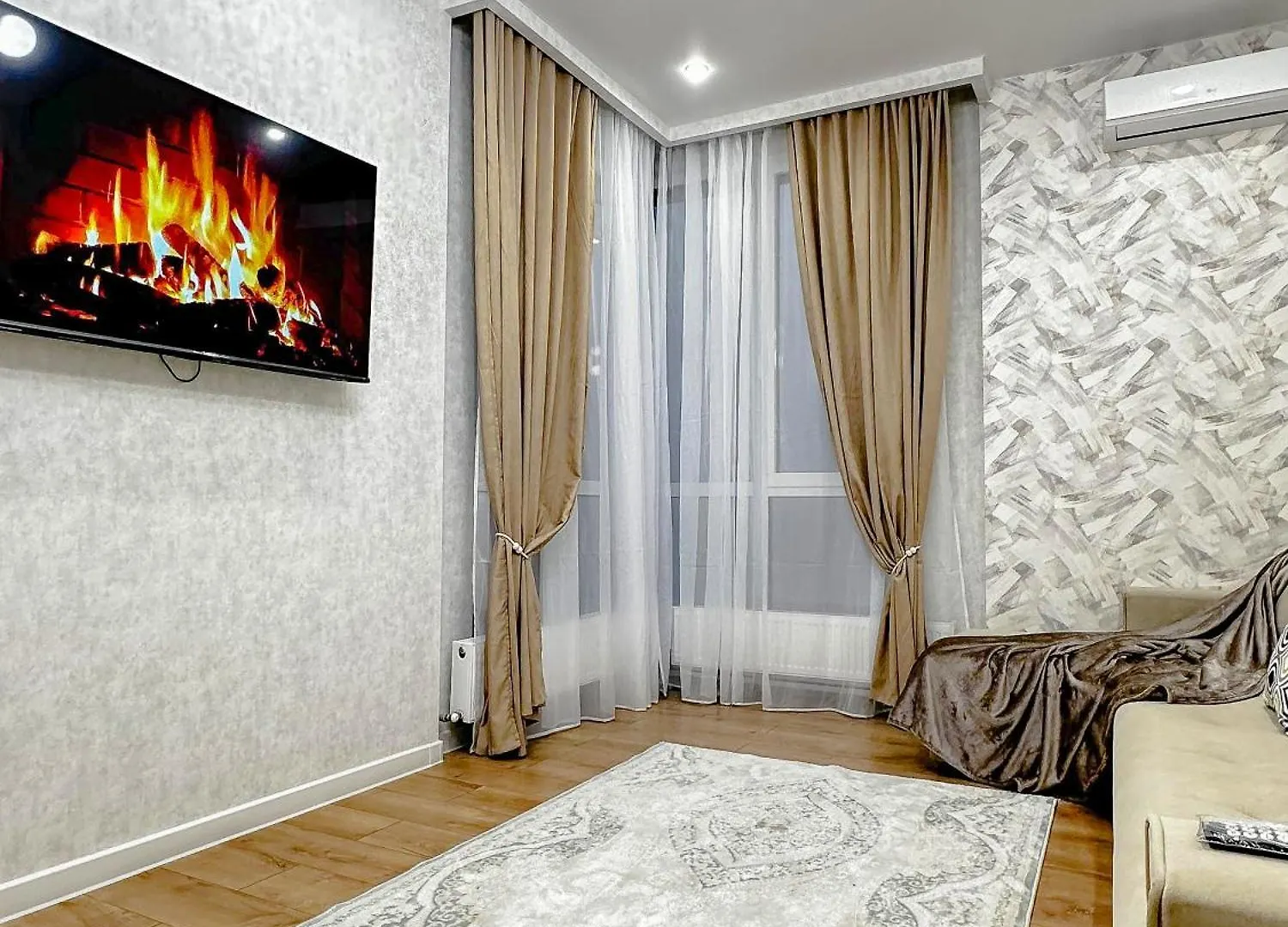 Luxury Two-Room Apartment With Beautiful Mountain Views Almaty Kazakhstan