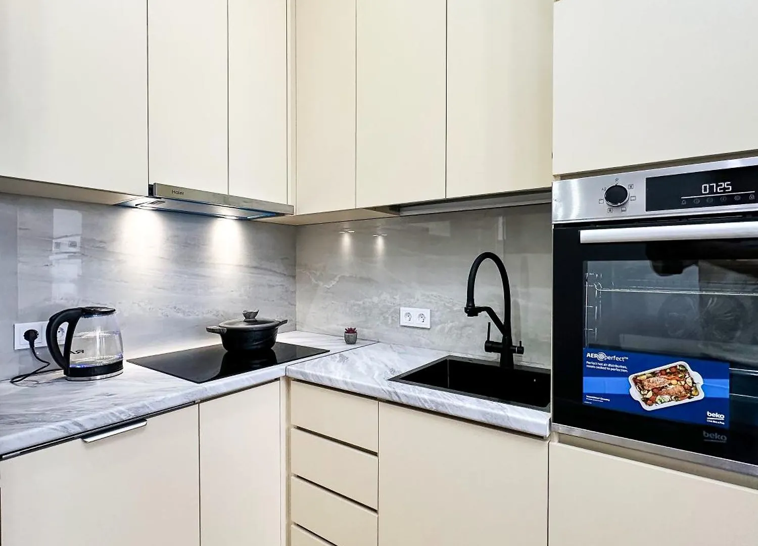 Luxury Two-Room Apartment With Beautiful Mountain Views Almaty